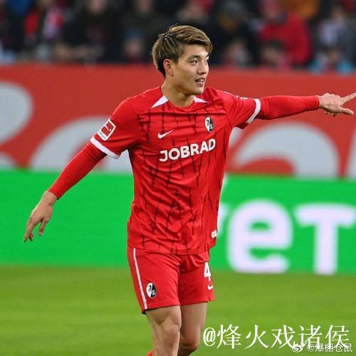 法兰克福1-0奥格斯堡，堂安律制胜，马西马、班