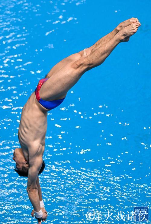世锦赛男子3米板:曹缘获亚军,王宗源夺季军 世锦赛男子3米板:曹缘获亚军,王宗源夺季军